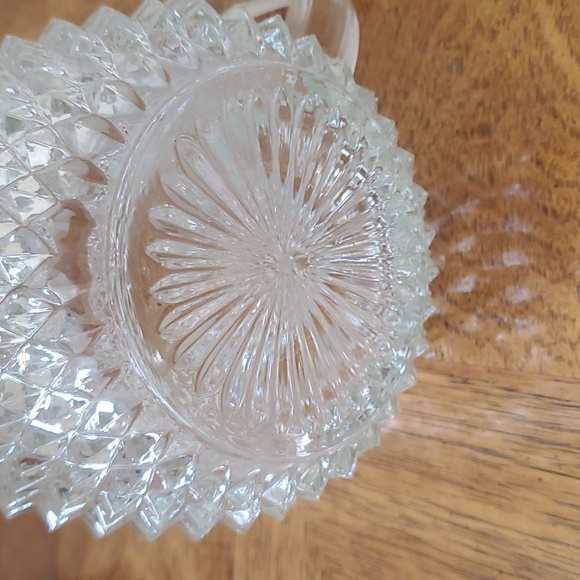 Indiana Glass Diamond Point Pitcher 🖤 - Picture 9 of 9